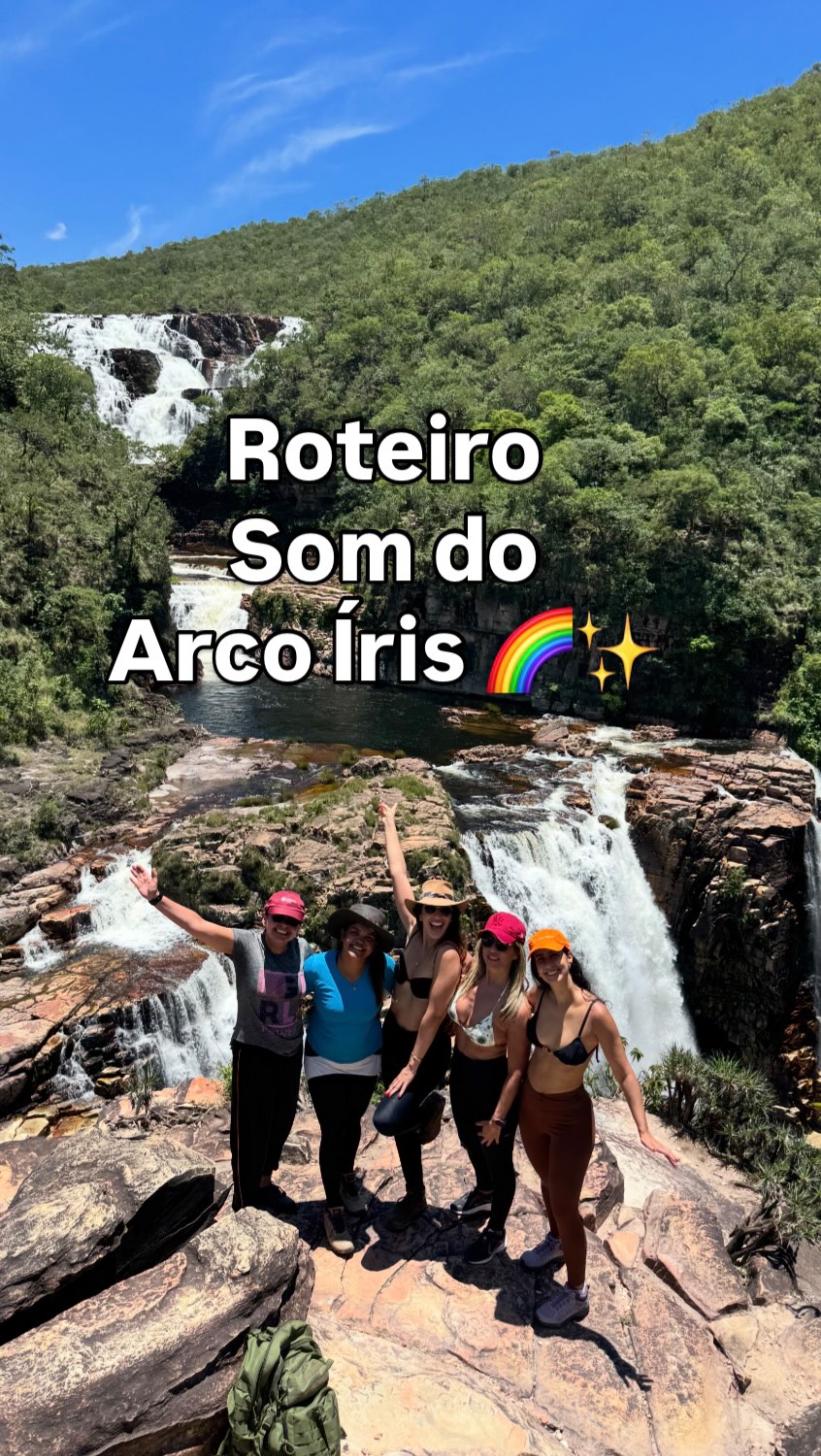 O “Roteiro Som do Arco Íris” 🌈🎶 alterou a nossa vibração. A sonoridade tem essa capacidade de afetar as águas e o nosso corpo é essencialmente feito de água. O efeito foi relaxamento instantâneo, observação, conexão e dopamina REAL! Tudo isso unido a uma natureza exuberante e um lugar que abraça: a CHAPADA DOS VEADEIROS! 

Próxima ida: Feriado de Carnaval: 14 a 17 de fevereiro, quando aproveitaremos todas as melhores atividades da Chapada dos Veadeiros para mais um feriado incrível com @soviveviajando.agencia .

Vai ser um roteiro especialmente desenhado para emoção, carnaval cultural, adrenalina, aromas, verdade e realização. Vagas abertas! Roteiro Folia de São Jorge 🎭🍃✨