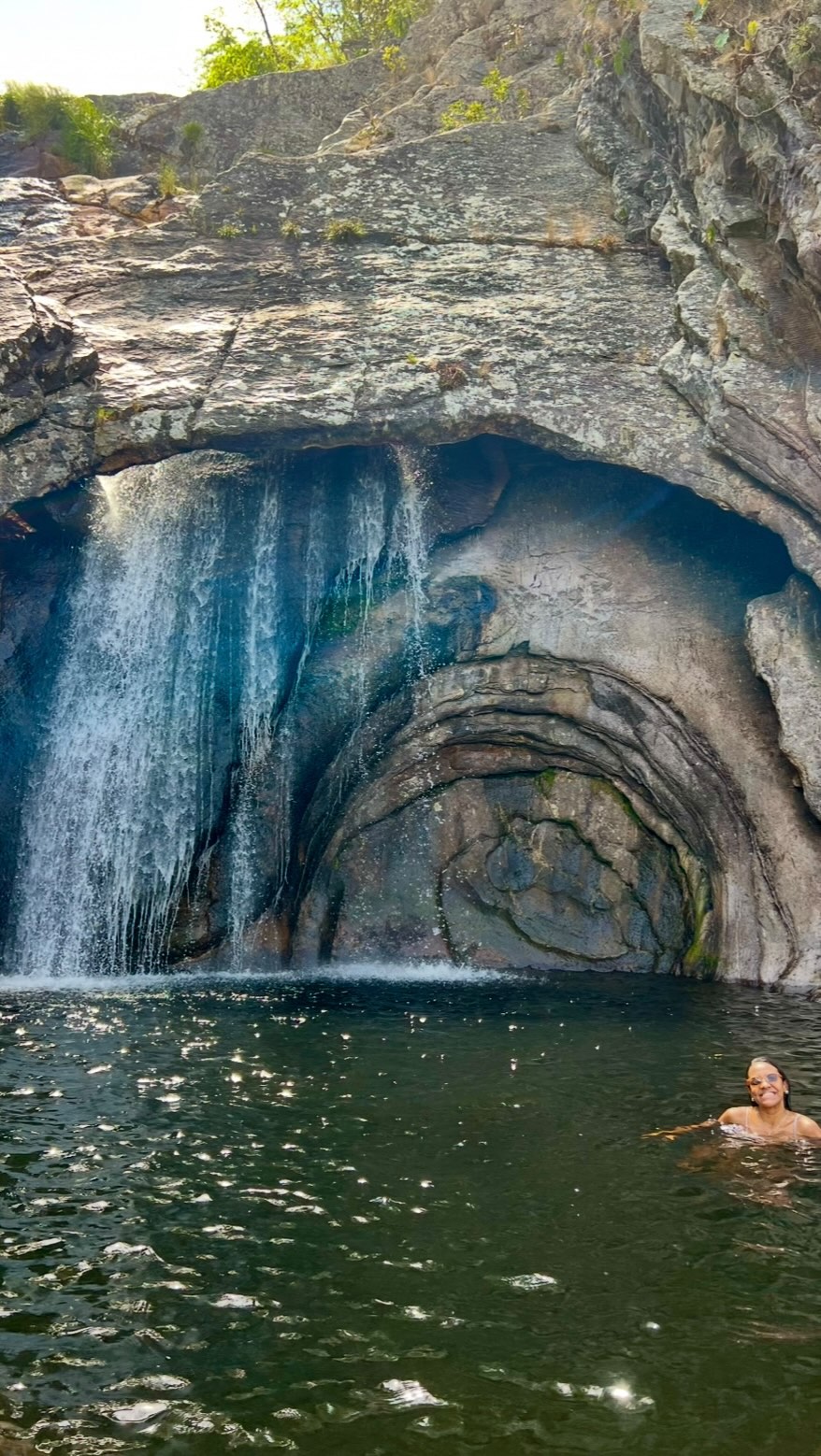 SEMANA SANTA! 

🐲 Roteiro Dragões e Caracóis da Chapada dos Veadeiros 🐌

🎯 Atrativos 
- Cachoeira Label
- Cachoeira dos Dragões 
- Complexo Caldeira

📆 Quando: Dias 03 a 05 de abril Feriado Semana Santa

📍Onde: Saída de Brasília, Distrito Federal 

💰 Investimento
R$2790,00 (à vista via PIX)
Ou
Até 12x de R$250,00 sem juros

O que está incluso:
✅Transfer Brasilia x Alto Paraíso (ida e volta)
✅Hospedagem em quarto duplo com banheiro privativo e café da manhã 
✅Guia Local e transporte para todos os passeios
✅Ingressos e equipamentos de segurança de todos atrativos
✅Seguro Aventura

#semanasanta #chapadadosveadeiros