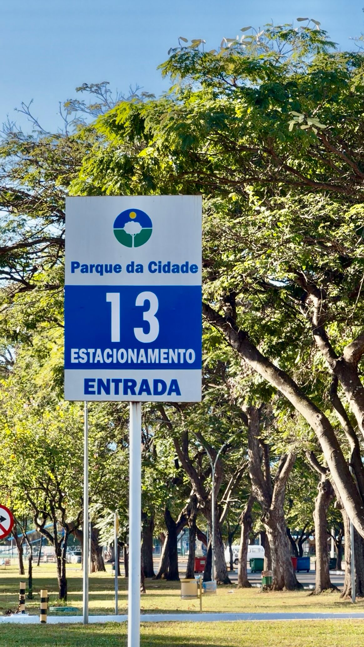Completamente apaixonada por essa cidade!!!!!! O Viver está Imperdível acontece FORTE em Brasília, é só se juntar com as pessoas certas para viver as coisas mais emocionantes da cidade!